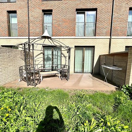 London Stratford Luxury House, 5 Minutes Walk Station, Westfield, 3 Bedrooms 3 Bathrooms, Reception, Garden, Parking Экстерьер фото