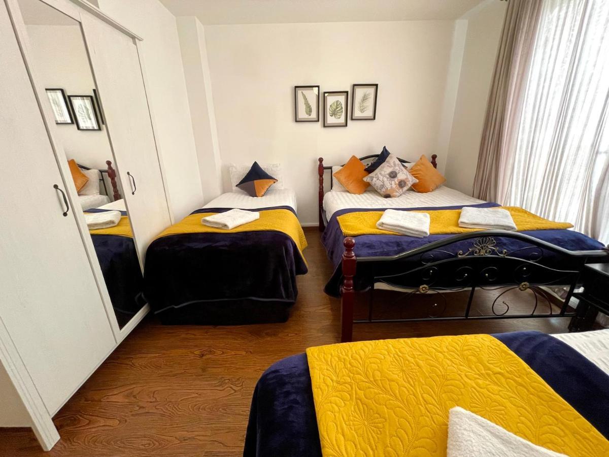 London Stratford Luxury House, 5 Minutes Walk Station, Westfield, 3 Bedrooms 3 Bathrooms, Reception, Garden, Parking Экстерьер фото